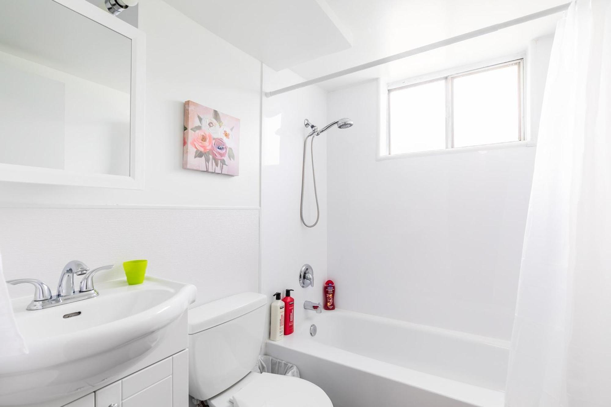 شقة Newly Renovated 2Br Unit In Glenview West هاميلتون المظهر الخارجي الصورة